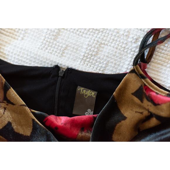 Taylor Velvet Cocktail Maxi Dress M Dark Floral Whimsigoth Fairy Grunge Date - Picture 5 of 7